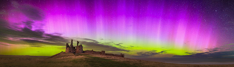 Dunstanburgh Castle aurora 1 Ref-PC2483