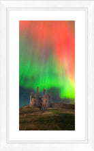 Dunstanburgh Castle aurora 4 Ref-SC2487