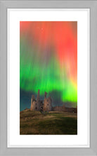 Dunstanburgh Castle aurora 4 Ref-SC2487