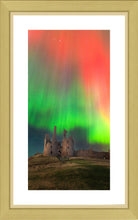 Dunstanburgh Castle aurora 4 Ref-SC2487